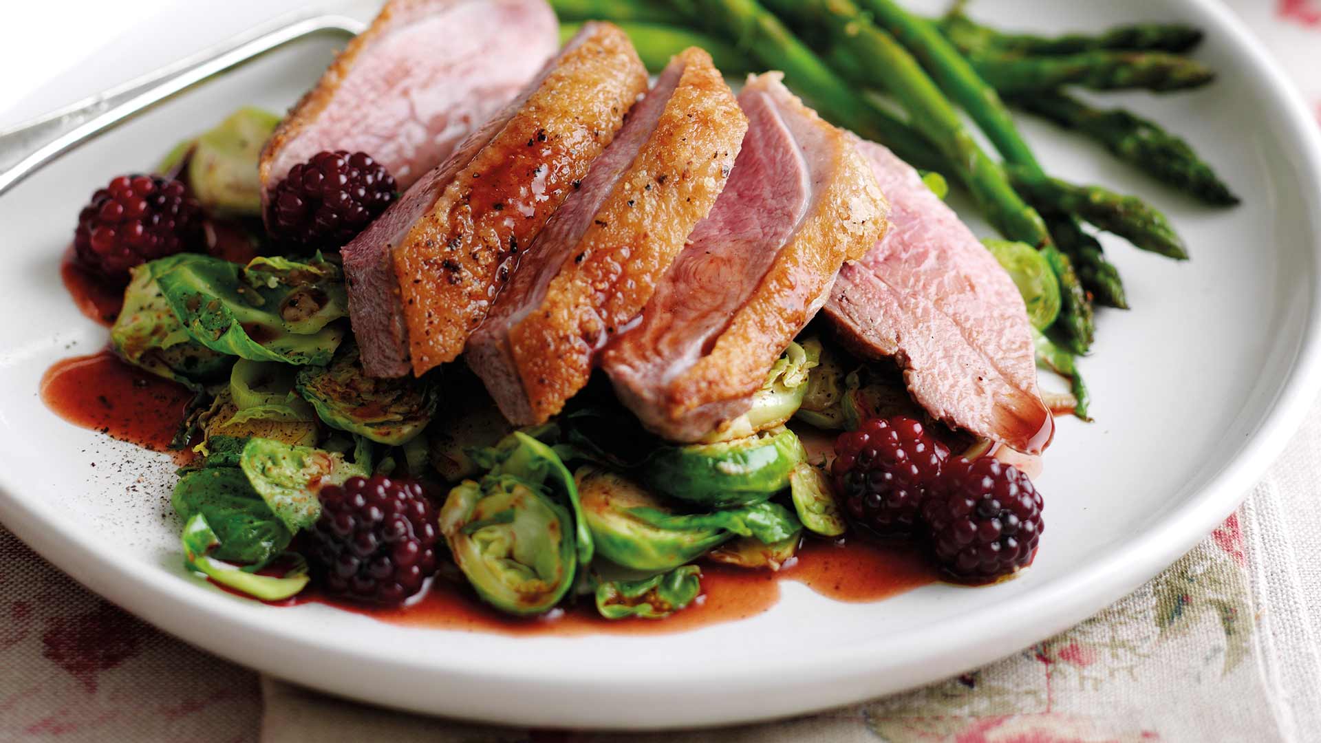 Roasted duck breasts with blackberry and port sauce Angus Soft